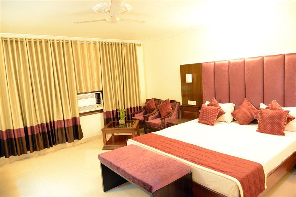 Hotel Heart Premium Chandigarh
